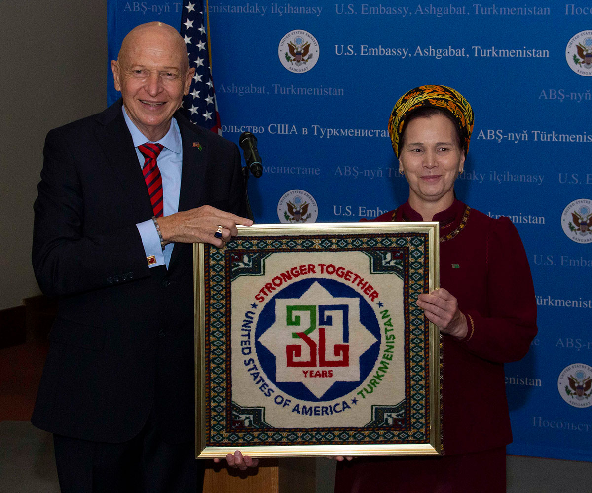 Фестиваль книги, переведенной с английского языка на туркменский